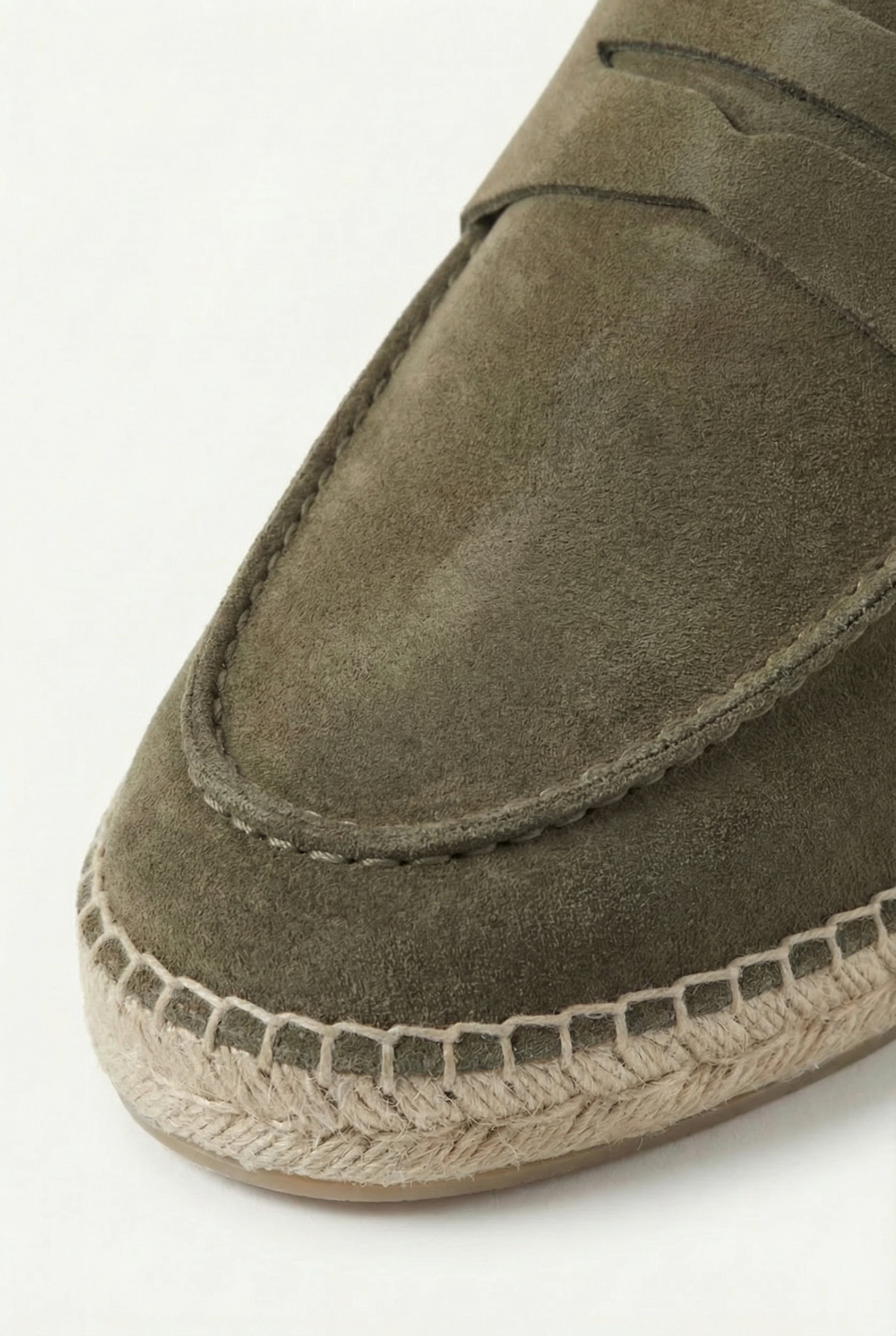 Capri Suede Loafer Olive