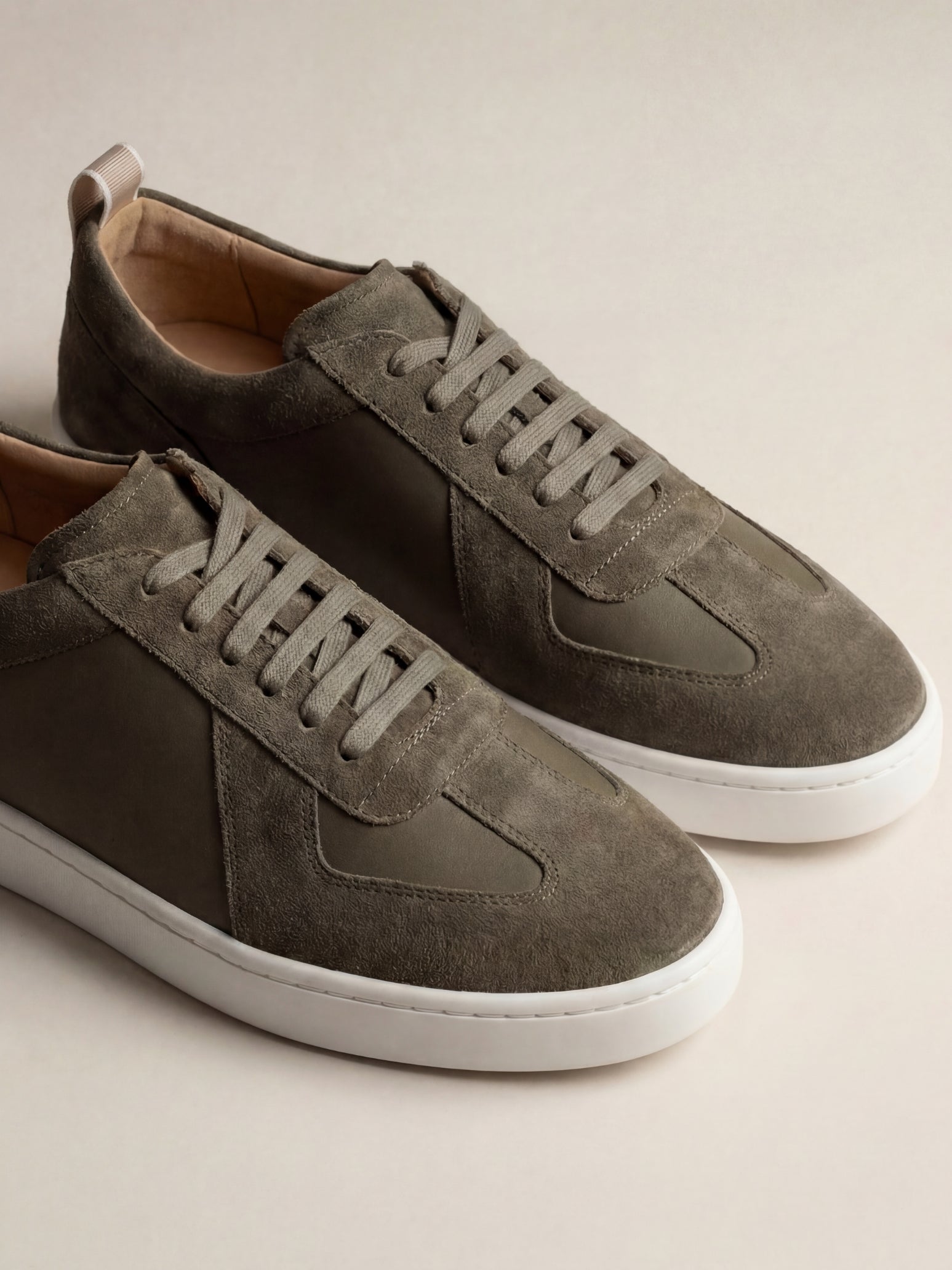 Amalfi Suede Sneaker Army Olive Green