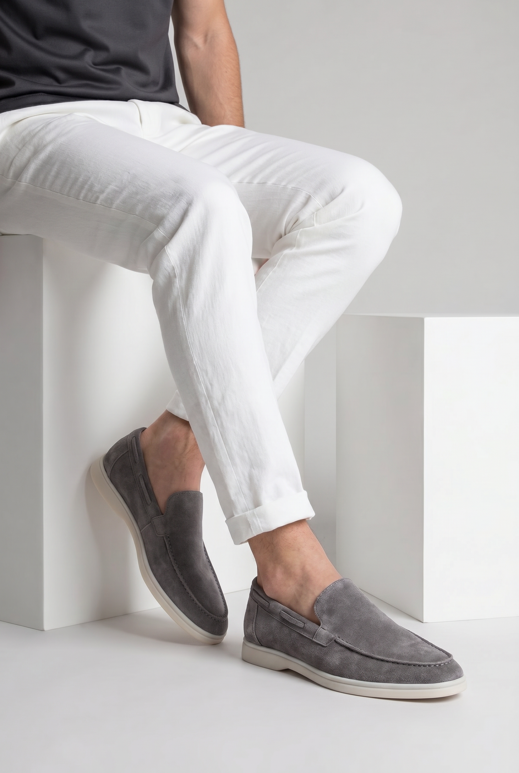 Amalfi Classic Suède Loafer Grey